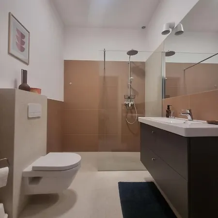 Baltivia Haus I * גדינייה